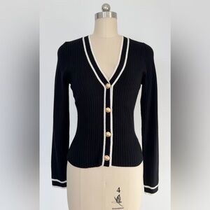 NWT EXPRESS RIBBED CONTRAST TIPPED FAUX BUTTON SWEATER